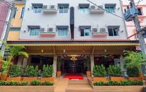 Exterior detail - Pr Patong Residence (Patong)