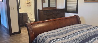 Kara Creek Ranch - 2 Bed/2 Bath - Cabin 11