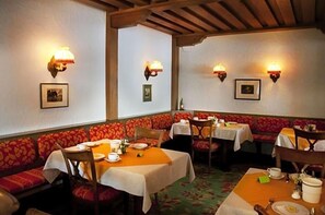 Lobby - Hotel Zum Lv Wen Unteres Wirtshaus (Titisee-Neustadt)