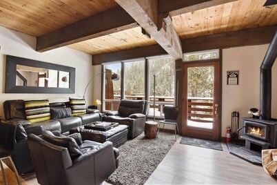 Alpine Manor Retreat