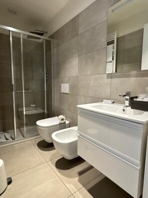 Unclassified image, 3 of 99, button - Aparthotel Isola (Milan)
