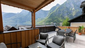 View from property - Weisses Lamm (Hallstatt)
