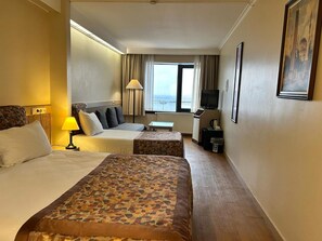 View from property - Kad Kv Y R Ht M Hotel (Istanbul)