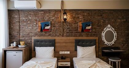 Hasuna Taaz Hotel
