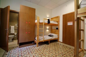 View from property - Corner Hostel (Sliema)