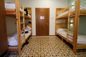 Room - Corner Hostel (Sliema)