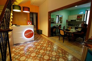 View from property - Corner Hostel (Sliema)