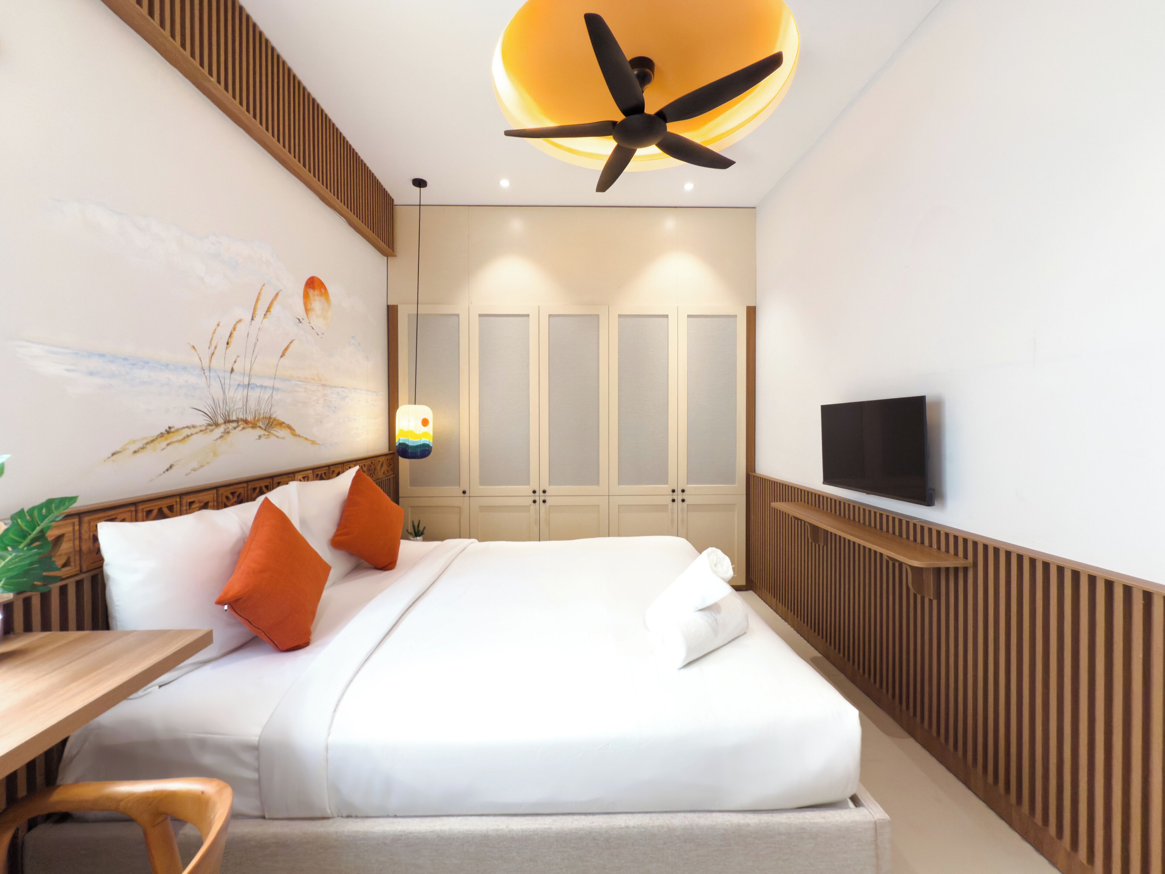 Apartamento superior, 1 quarto | Frigobar, roupa de cama
