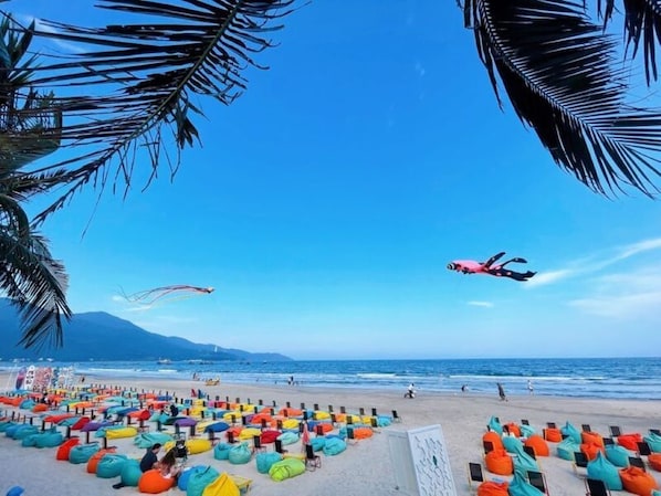 ชายหาด