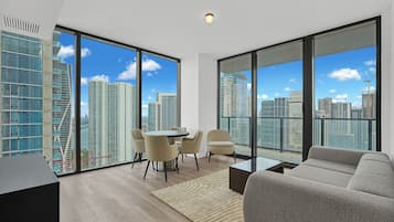 Condo Elite, 2 habitaciones | Sábanas de algodón egipcio y ropa de cama de alta calidad