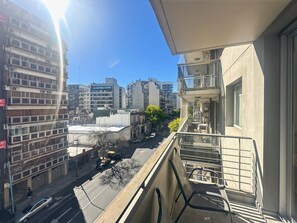 Apartamento, 1 quarto, sacada, vista para a cidade | Sacada