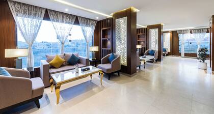 Al Qasr Al Tahlia Khamis Mushit