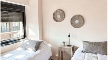 4 bedrooms, iron/ironing board, travel cot, free WiFi