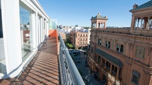 Unclassified image, 4 of 80, button - Apartamentos Avenida (Seville)