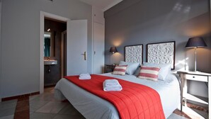 Unclassified image, 2 of 80, button - Apartamentos Avenida (Seville)