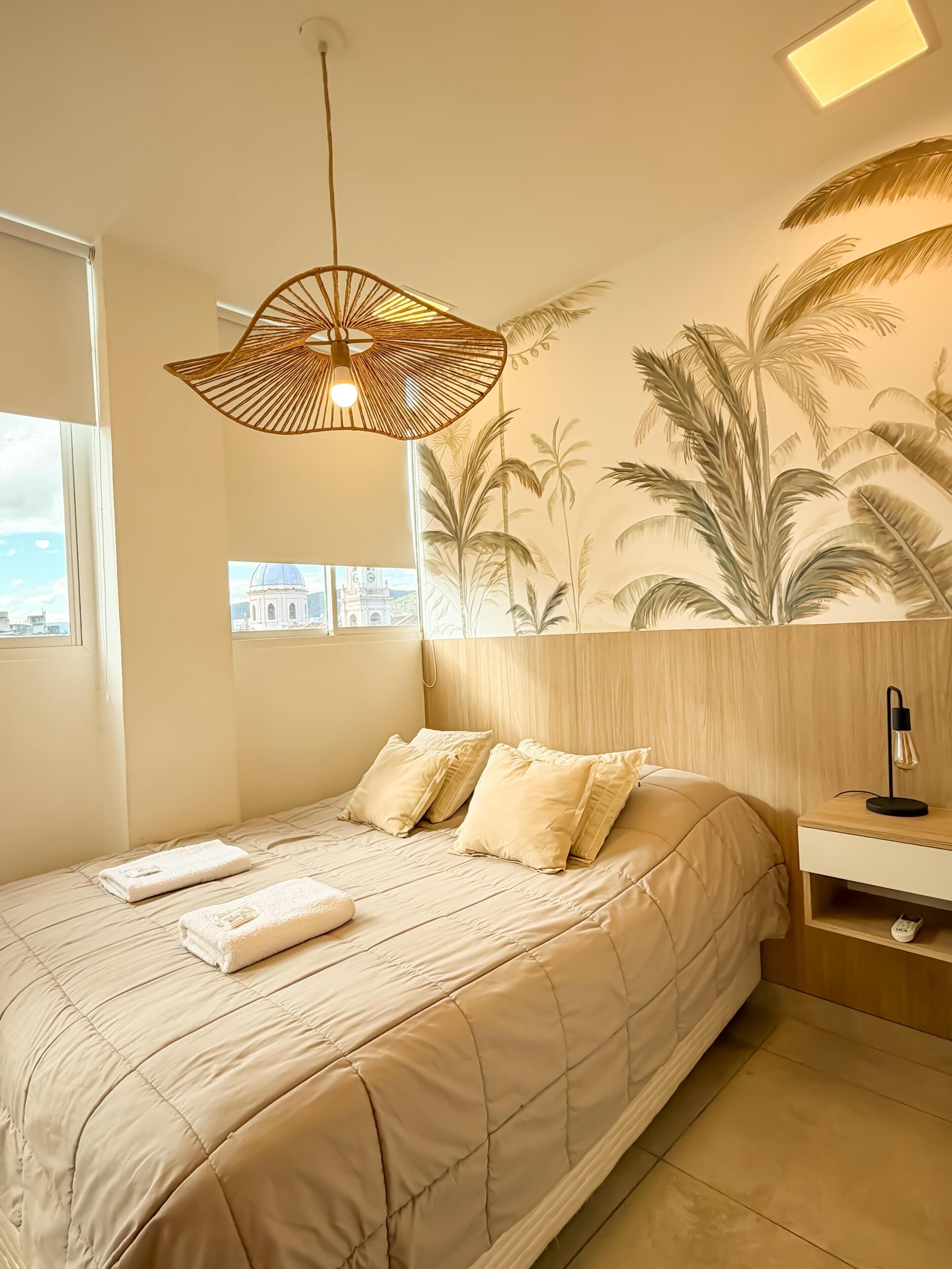 Tabla de planchar con plancha, wifi y ropa de cama 