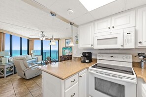 Unclassified image, 2 of 38, button - Sunbird Gulf Front Condo w/ Resort Pools & Free Beach Chair Service (Panama City Beach)