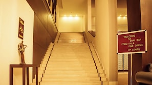 Lobby - Silver Palm Hotel And Resorts Pvt. Ltd (Malout)