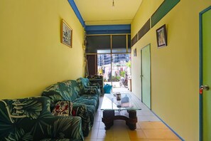 Lobby - Spot On 92186 Penginapan Lorra (Batam)