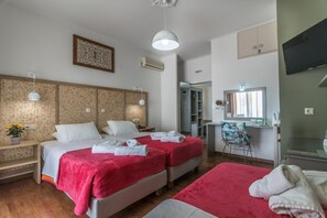 View from property - Aklidi Hotel (Lesvos)