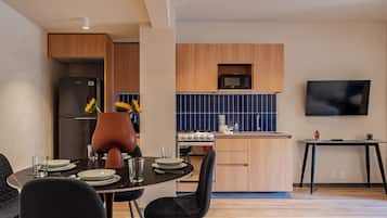 Family Apartment | Dining