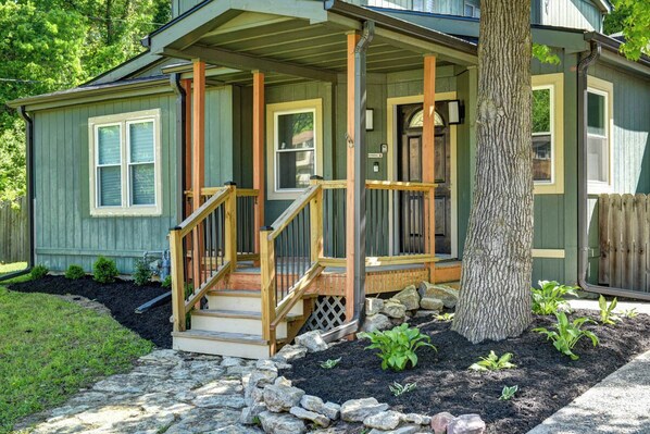 Exterior detail - Perfect 4-bedroom house in Riverside, Missouri, near riverwalk, Airport, FIFA Sd (Riverside)