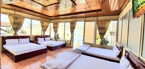 Desk, free WiFi, wheelchair access - Hotel THANH THAO DaLat (Xuan Huong - DaLat)