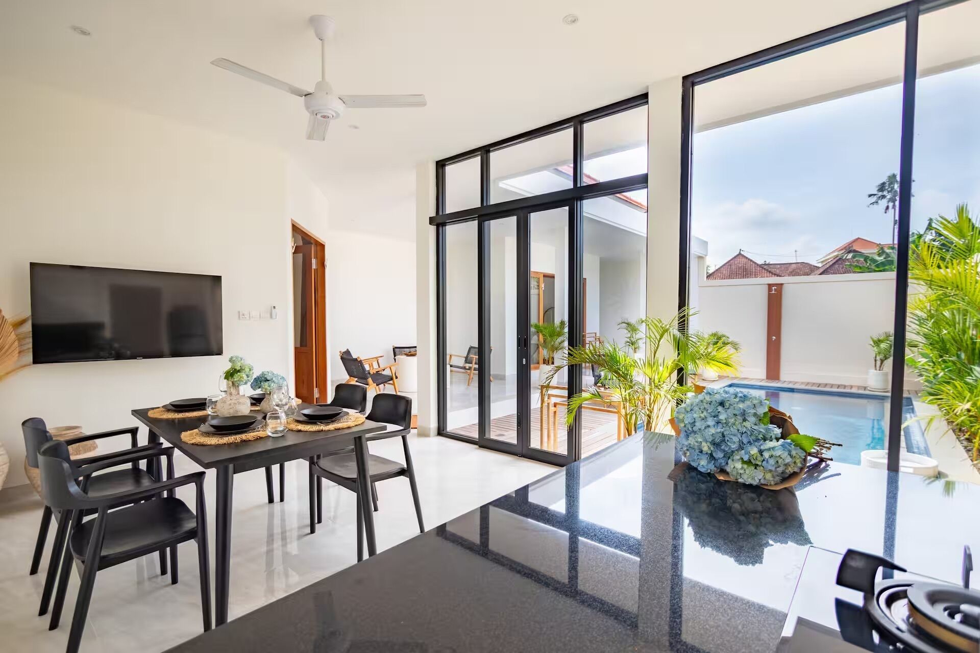 Design Villa, 2 Bedrooms, Private Pool | Dining