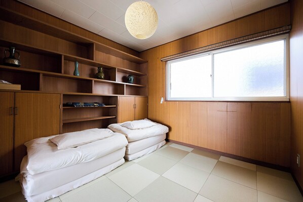 Interior - Free parking/USJ 6 min. by car/No need to worry even if baby is crawling! Clean and neatly arranged from a physician's point of view 5 Japanese-style rooms (大阪市)