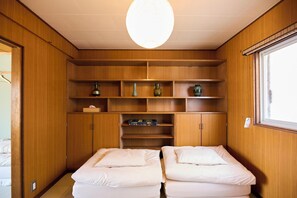 Room - Free parking/USJ 6 min. by car/No need to worry even if baby is crawling! Clean and neatly arranged from a physician's point of view 5 Japanese-style rooms (大阪市)