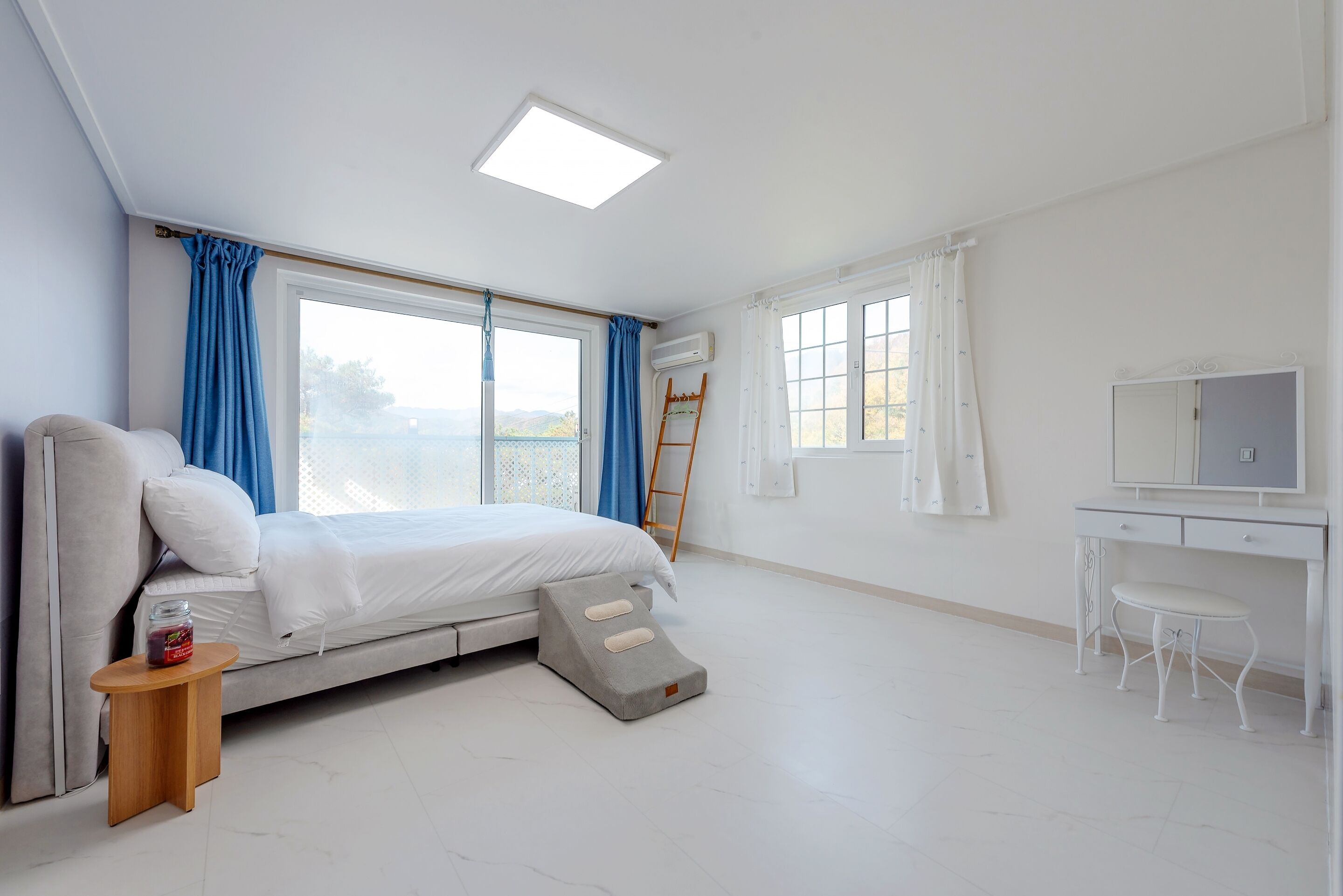 Basic Room, 3 Bedrooms (Elsa A201) | 1 bedroom, free WiFi. Chuncheon Happysday Pet-friendly Pension