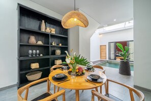 Deluxe Villa, 2 Bedrooms, Private Pool | Dining - Kutesa Villa Bali (Kerobokan)