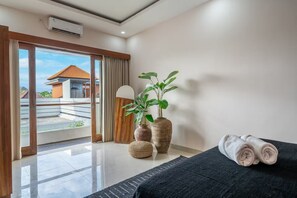 ดีลักซ์วิลล่า, 2 ห้องนอน, สระว่ายน้ำส่วนตัว | ผ้าปูที่นอนฝ้ายอียิปต์, เครื่องนอนระดับพรีเมียม, ตู้นิรภัยในห้องพัก