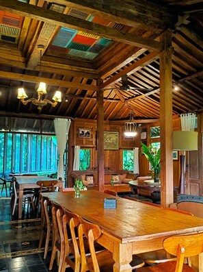 Dining - Rumah Rindu & Villas (Kulonprogo)