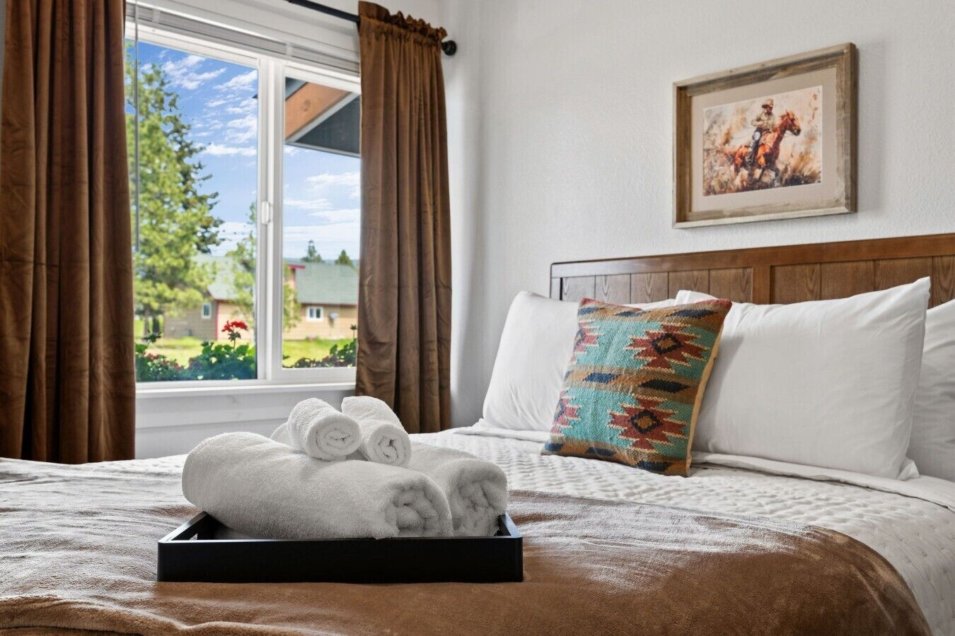 Cuna de viaje, wifi y ropa de cama 