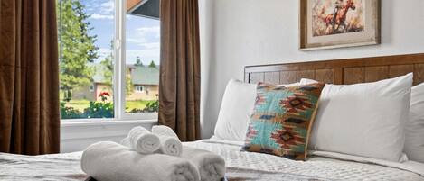 Cuna de viaje, wifi y ropa de cama