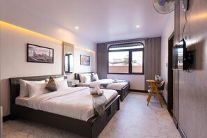 Deluxe Quadruple Room, Patio, City View - HT House (Cam Ly - da lat)