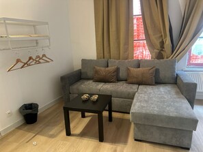 Studio Basic | Area keluarga