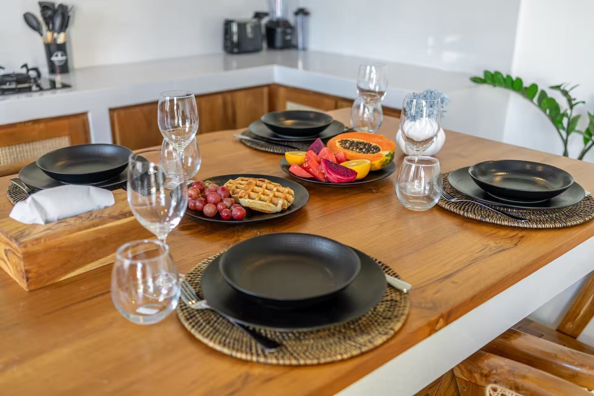 Gallery Villa, 2 Yatak Odası, Kişiye Özel Havuzlu | Yemek servisi
