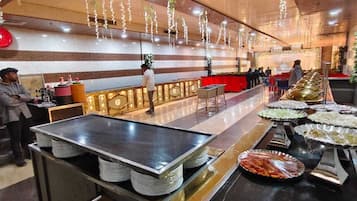 Kamar Double Mewah, pemandangan kota | Tempat makan