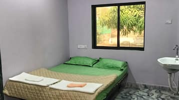 Rollaway beds, free WiFi, bed sheets