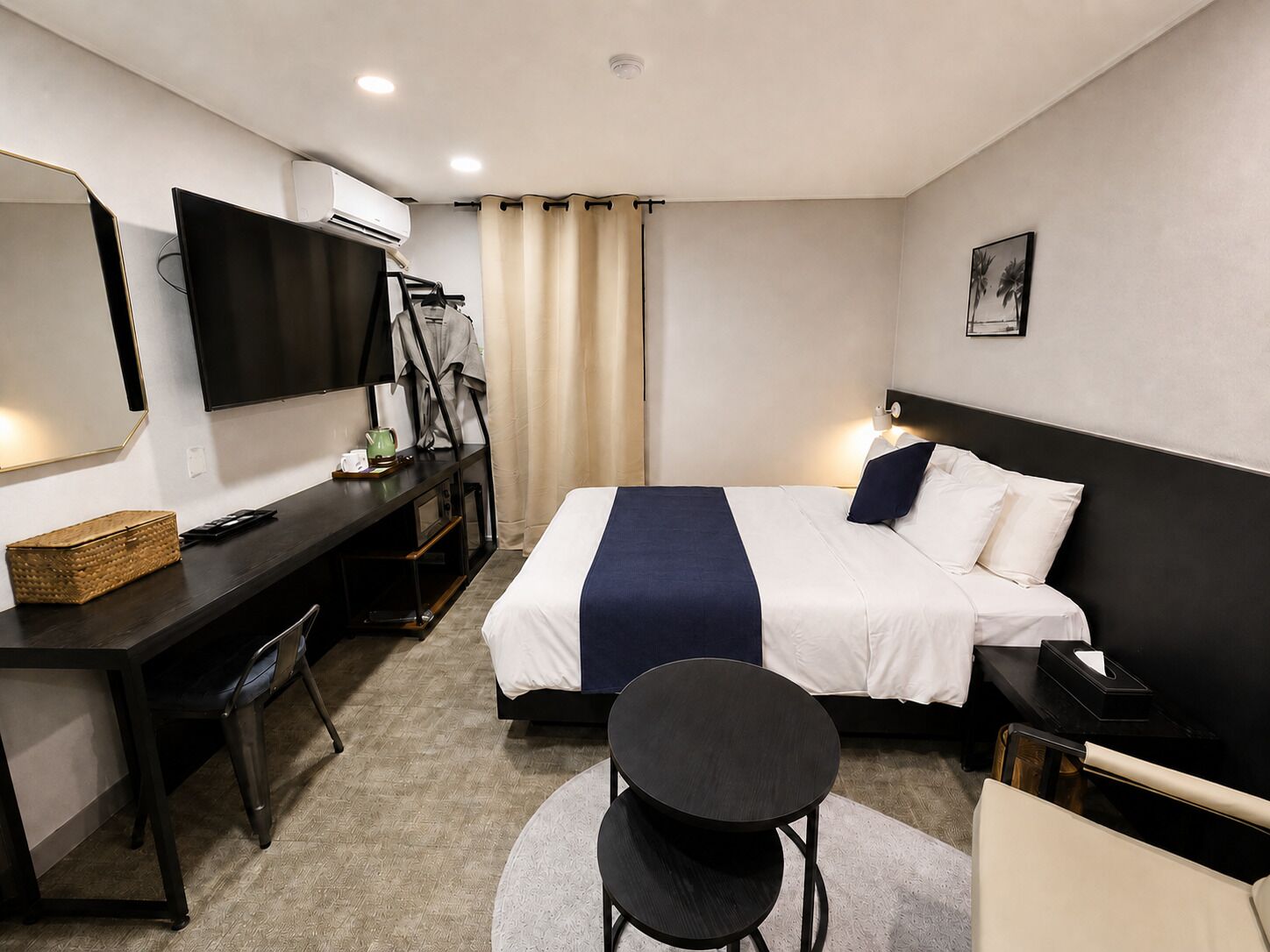Minibar, in-room safe, desk, blackout curtains