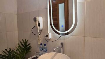 Double Room, Non Smoking | Bathroom | Shower, free toiletries, hair dryer, towels