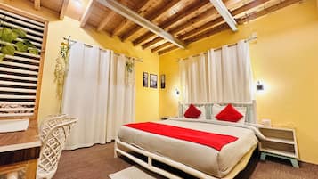 Deluxe Double Room, 1 Double Bed, Mountain View