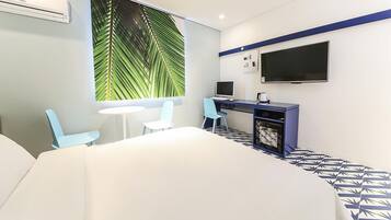 Double Room | Down comforters, individually decorated, individually furnished