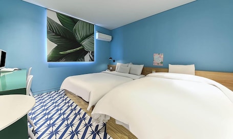 Twin Room. Hotel Yeogiuhtte Chungjangro