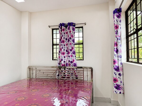 Deluxe Double Room | Laptop workspace, free WiFi - Dragon Fruit Farm Stay (Baruipur)