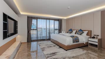 Classic Suite | Premium bedding, desk, laptop workspace, blackout drapes