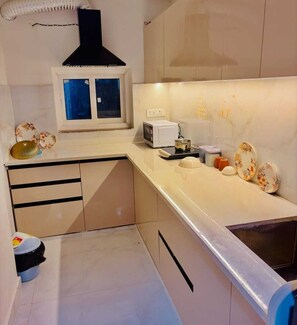 Private kitchen - SR Prime Stays (Jaipur)