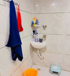 Bathroom - SR Prime Stays (Jaipur)